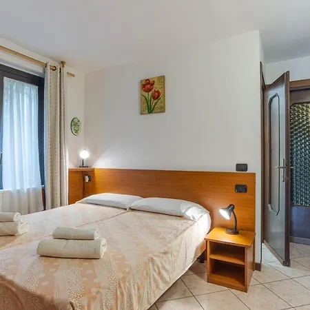 Cori Dependance Διαμέρισμα Μενάτζιο